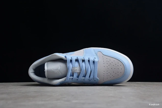 1 804 (W) Jordan University TopPick Blue Low DC0774- 0607